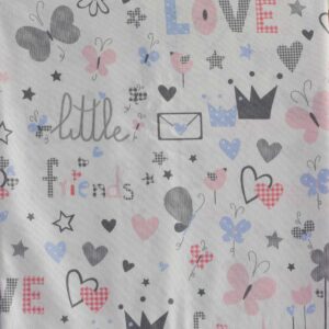 Διακοσμητική θήκη με παιδικό σχέδιο σε παστέλ αποχρώσεις.